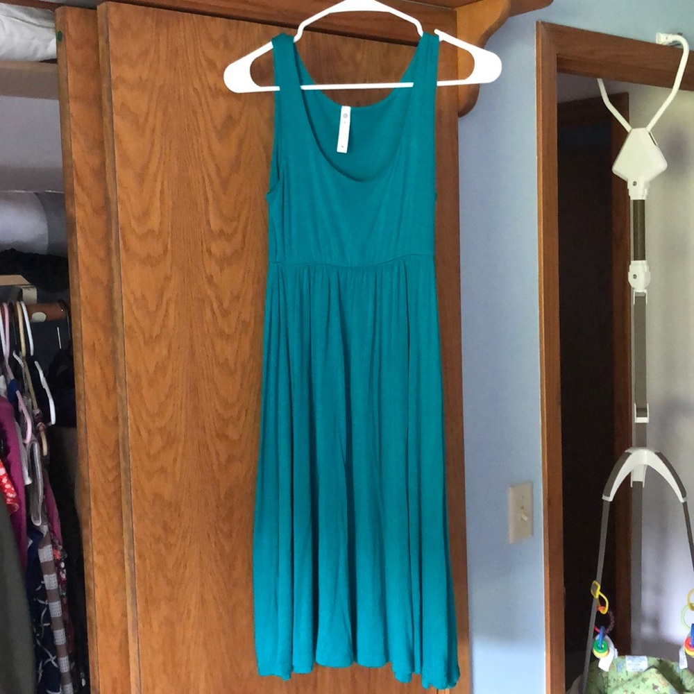 Maternity dress (knee length)